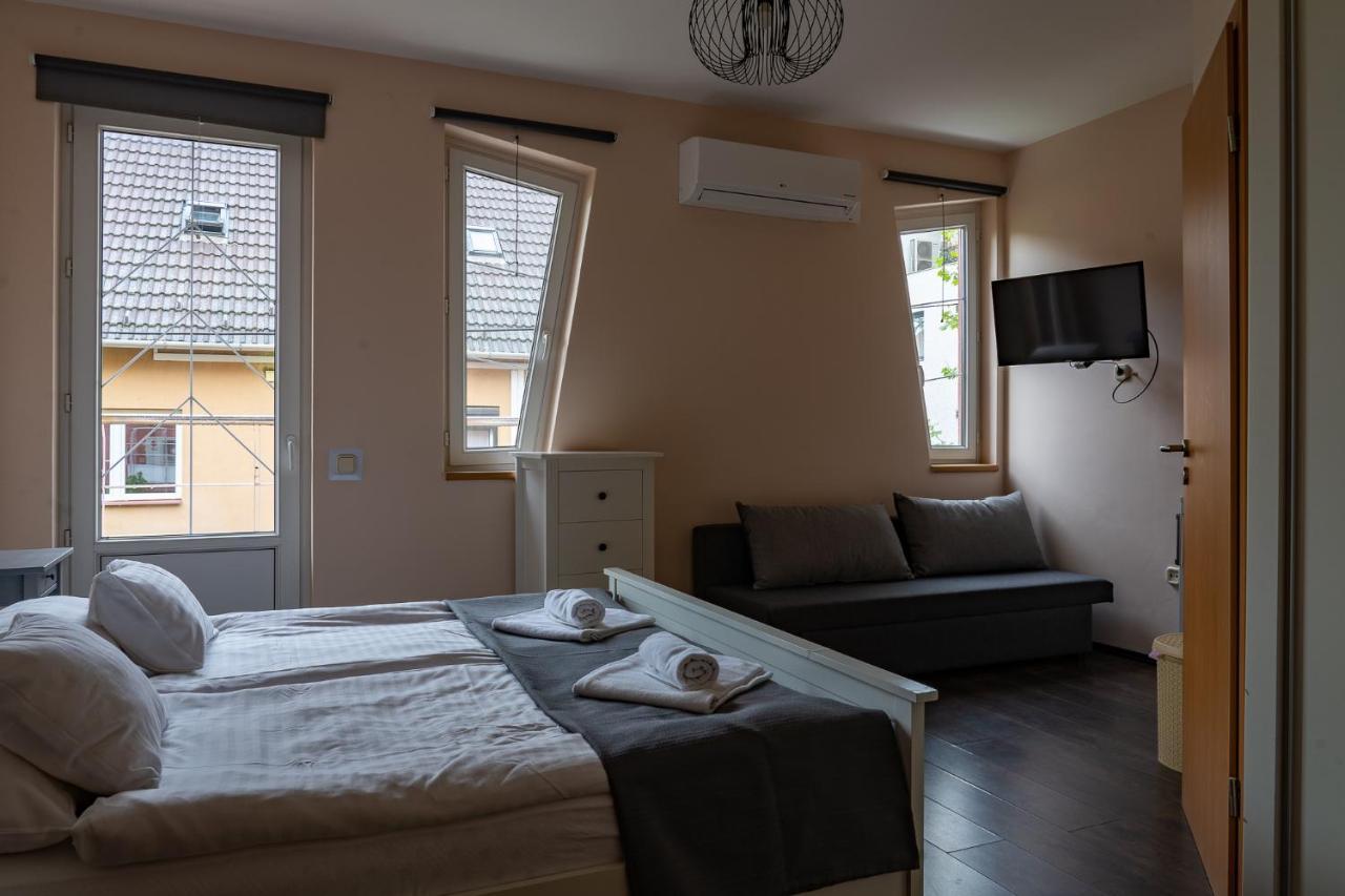 Accomo Apartmanhaz Siófok Zewnętrze zdjęcie