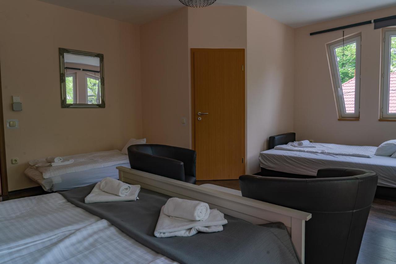 Accomo Apartmanhaz Siófok Zewnętrze zdjęcie