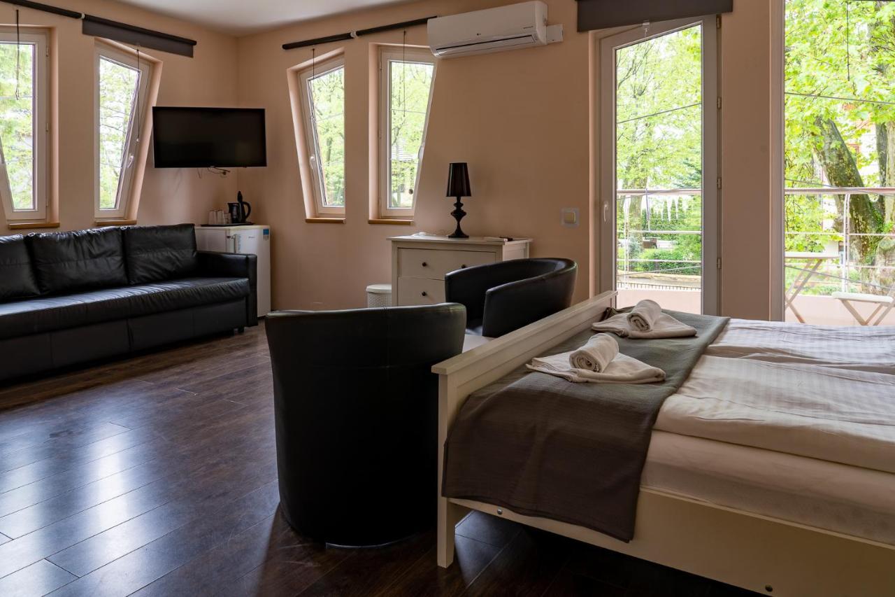 Accomo Apartmanhaz Siófok Zewnętrze zdjęcie