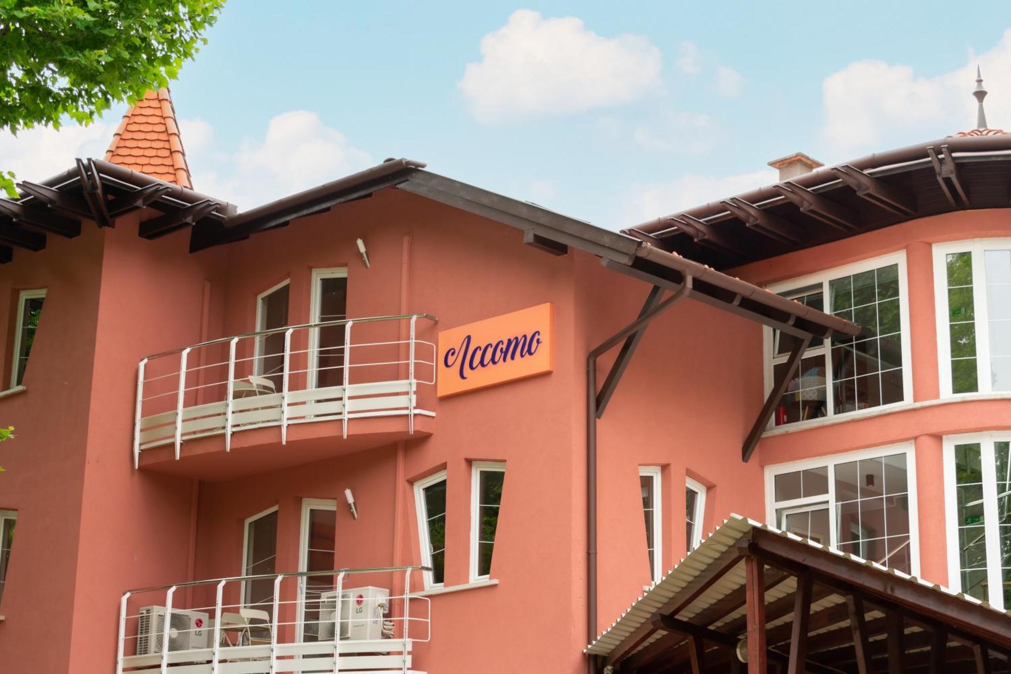 Accomo Apartmanhaz Siófok Zewnętrze zdjęcie